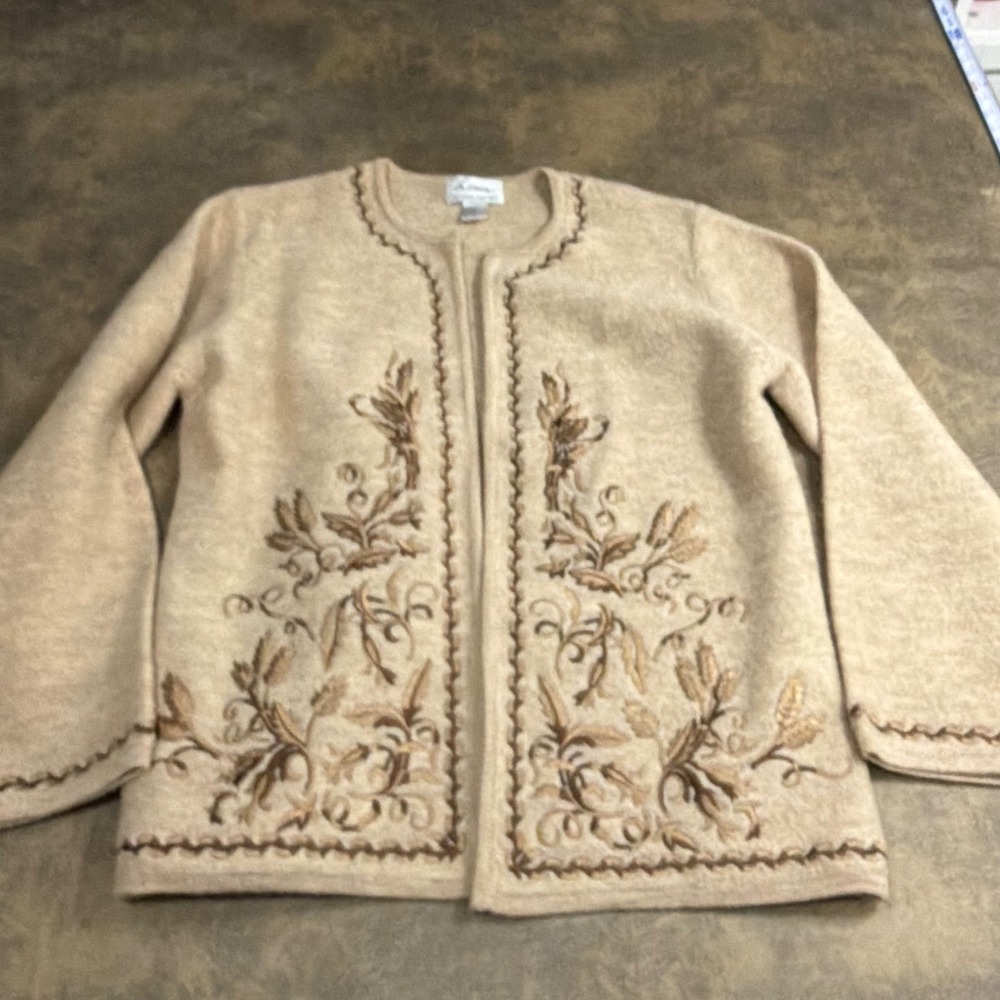 Linea Louis Dell'Olio Cardigan Womens M 100% Wool Floral Sweater Embroidered